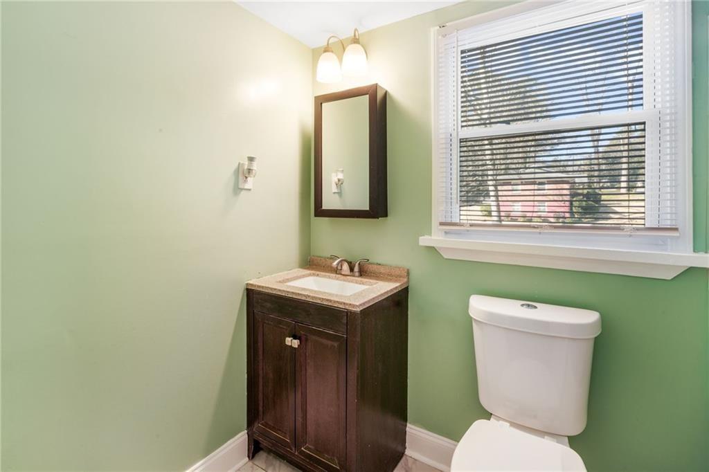 1918 Valley Ridge Drive Southwest Atlanta, GA 30331 - Photo 55 of 60 Gallery Image 55
