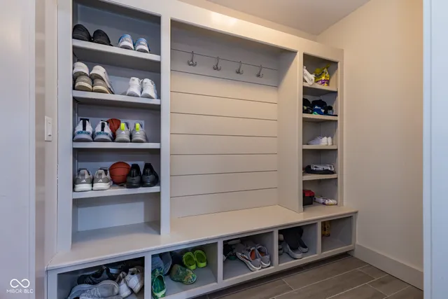 $549,900 | 5513 West Sawgrass Way, Muncie, IN 47304