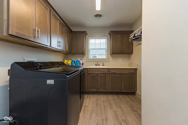 $549,900 | 5513 West Sawgrass Way, Muncie, IN 47304