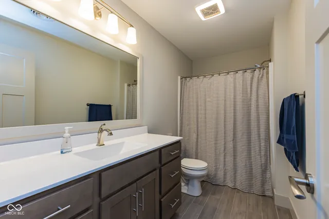 $549,900 | 5513 West Sawgrass Way, Muncie, IN 47304