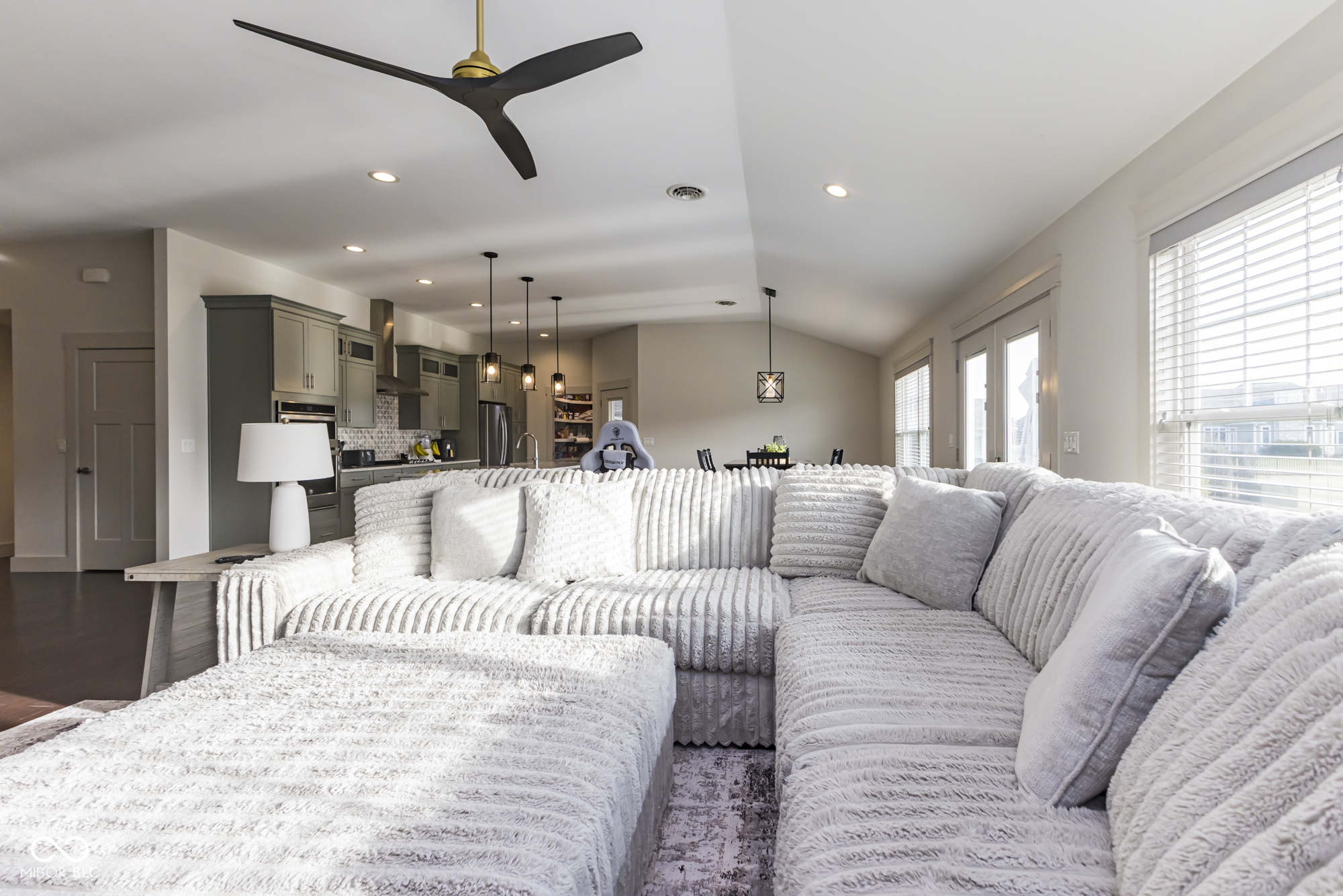 5513 West Sawgrass Way Muncie, IN 47304 - Photo 3 of 36