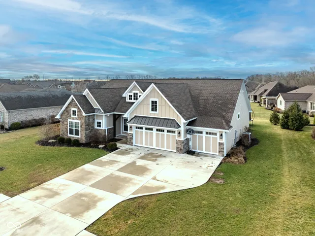 $549,900 | 5513 West Sawgrass Way, Muncie, IN 47304