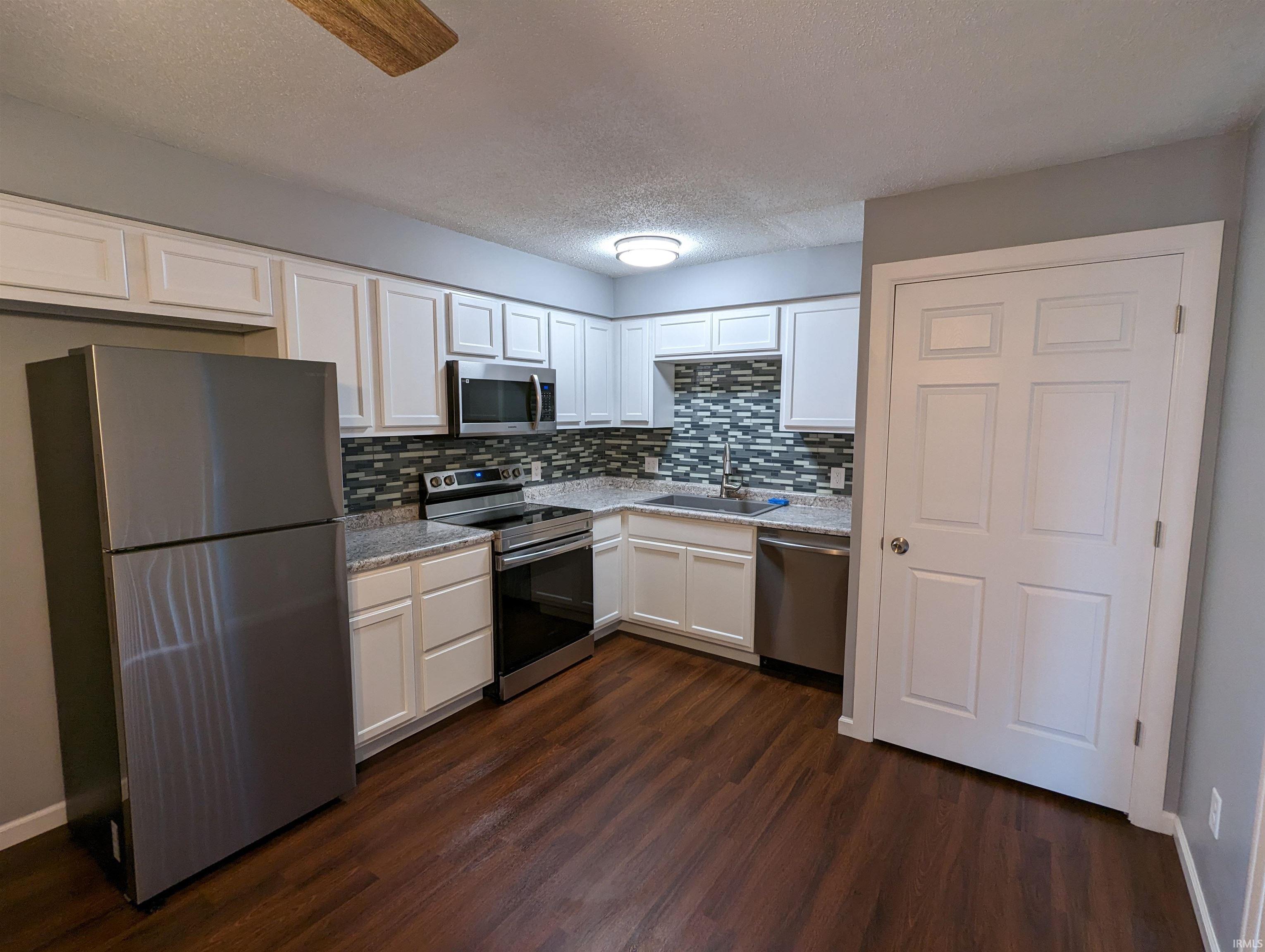 112 Maxton Drive Butler, IN 46721 - Photo 10 of 34 Gallery Image 10