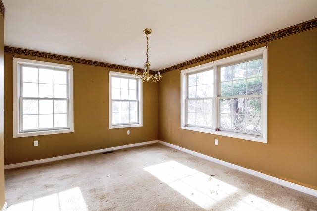 64 Pelham Road Hudson, NH 03051 - Photo 5 of 19