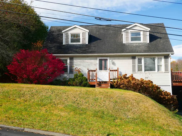 $284,000 | 131 Berlin Street, Barre, VT 05641