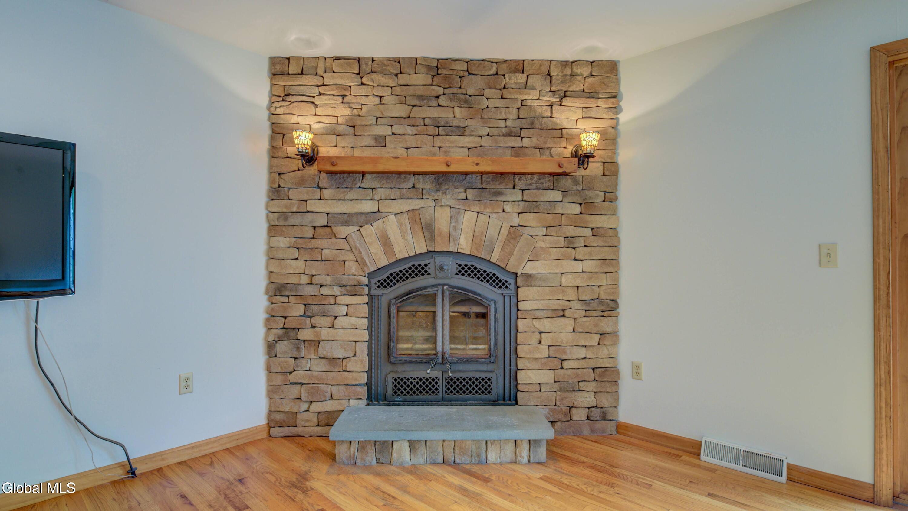 41 Carolyn Road Schodack, NY 12184 - Photo 25 of 49 41 Carolyn-68