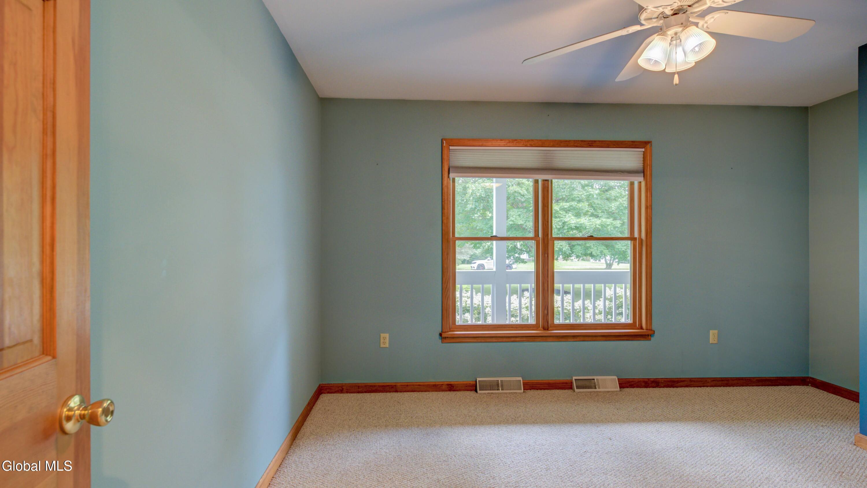 41 Carolyn Road Schodack, NY 12184 - Photo 28 of 49 41 Carolyn-76