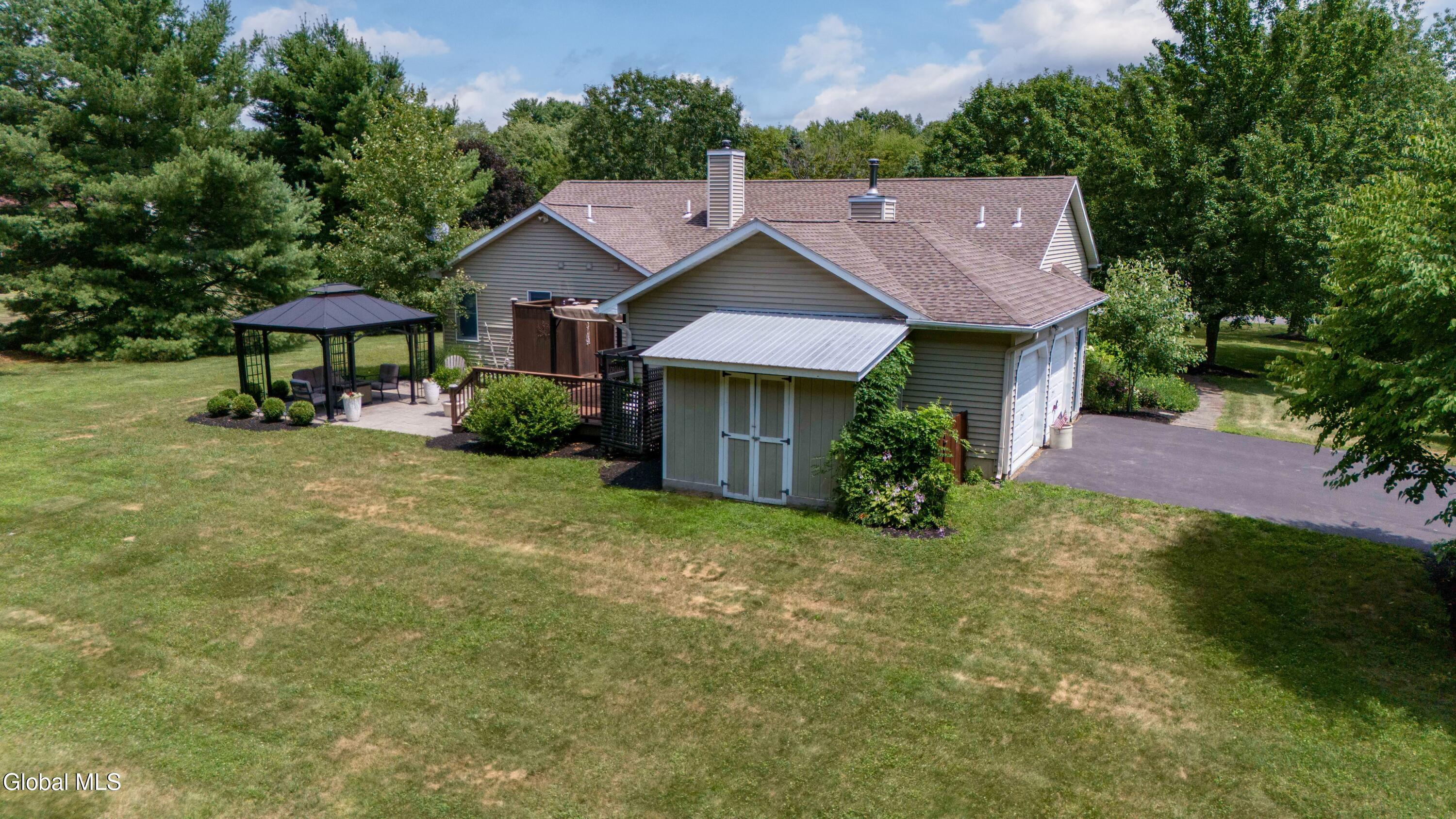 41 Carolyn Road Schodack, NY 12184 - Photo 3 of 49 41 Carolyn-5