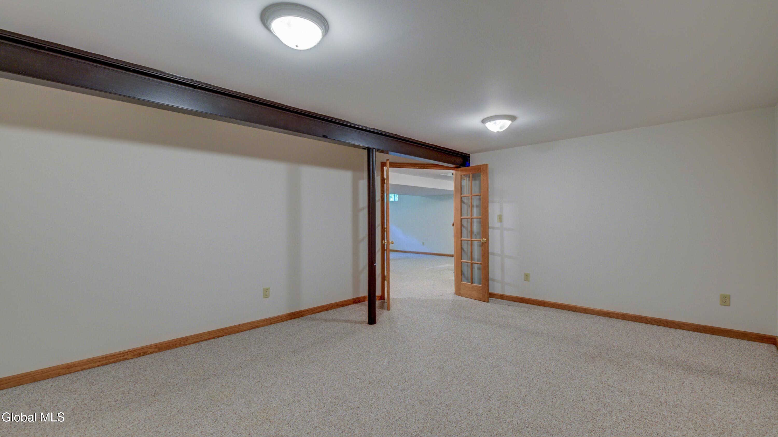 41 Carolyn Road Schodack, NY 12184 - Photo 43 of 49 41 Carolyn-97