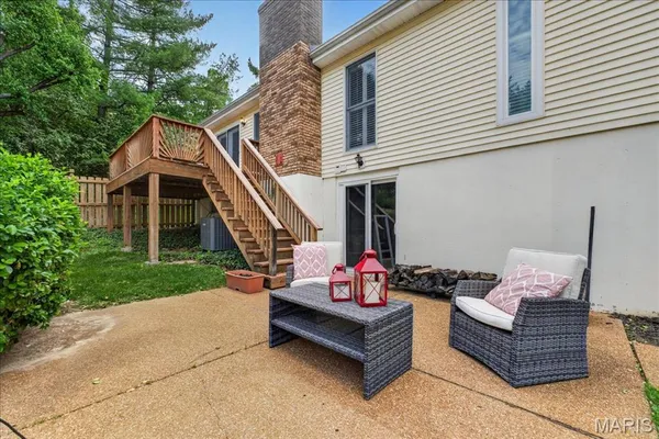 $519,000 | 1331 Parkview Valley Drive, Ballwin, MO 63011