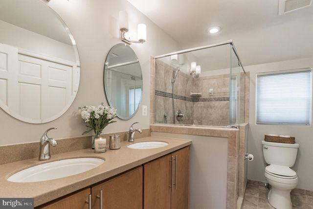 $1,052,000 | 1600 Oakcrest Drive, Alexandria, VA 22302