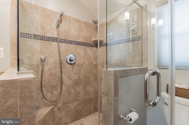 $1,052,000 | 1600 Oakcrest Drive, Alexandria, VA 22302