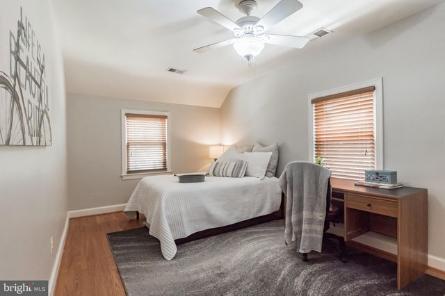 $1,052,000 | 1600 Oakcrest Drive, Alexandria, VA 22302