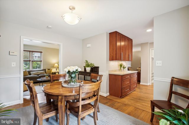 $1,052,000 | 1600 Oakcrest Drive, Alexandria, VA 22302