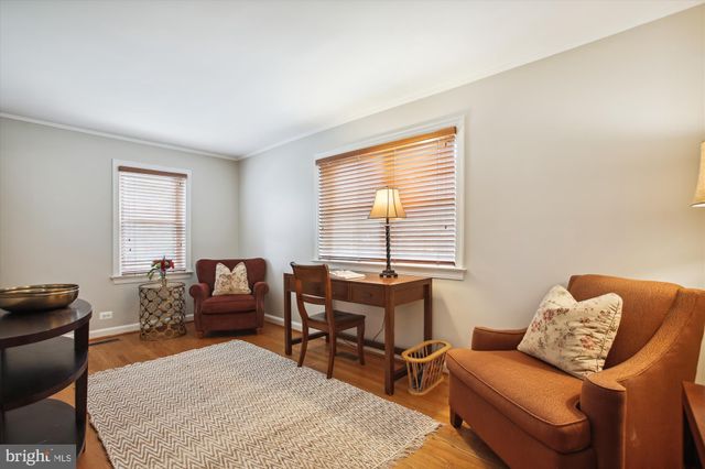 $1,052,000 | 1600 Oakcrest Drive, Alexandria, VA 22302