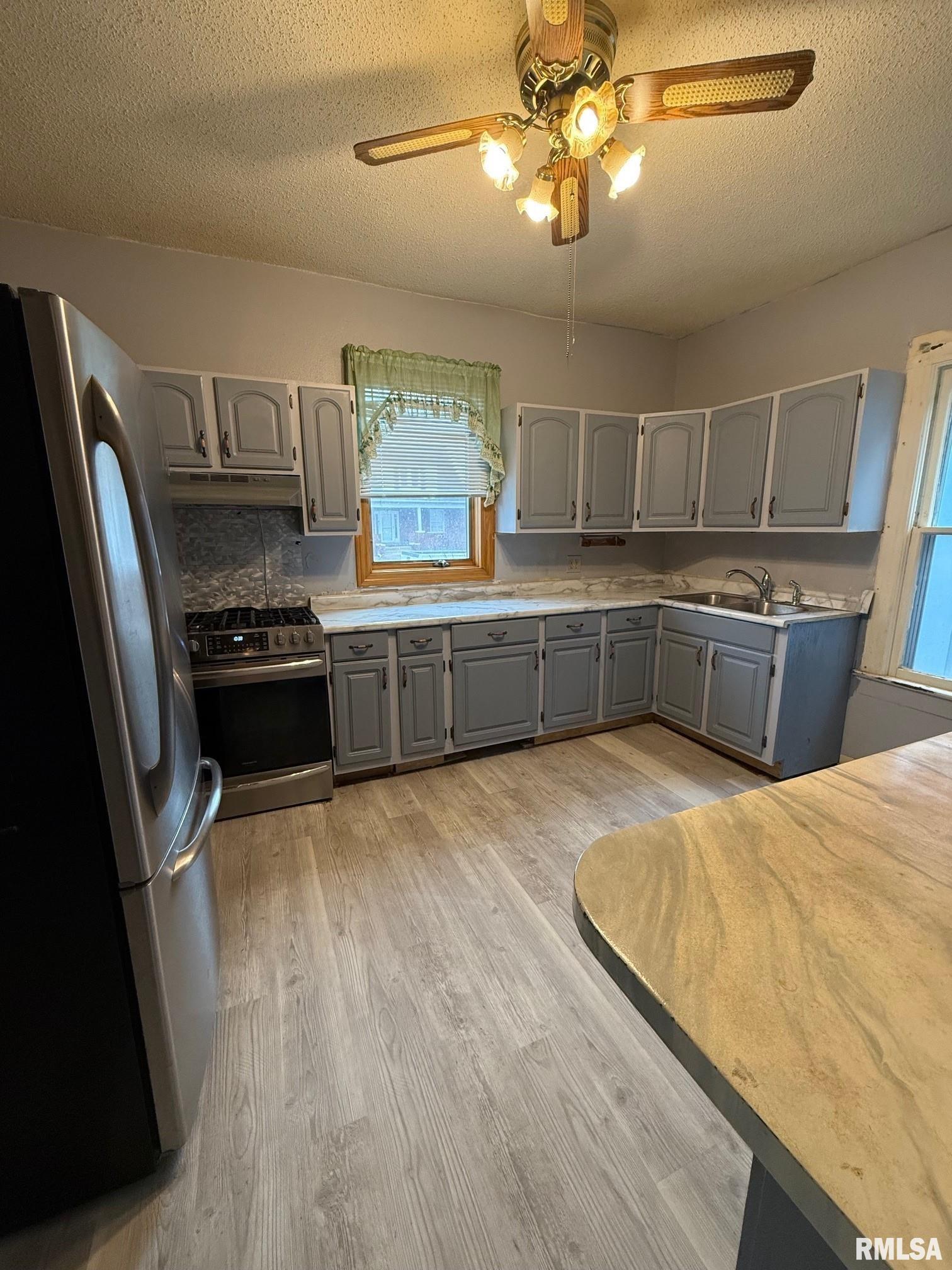 2171 South 14th Street Springfield, IL 62703 - Photo 4 of 17