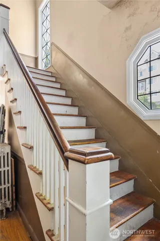 $1,250,000 | 4710 22nd Avenue Northeast, Seattle, WA 98105