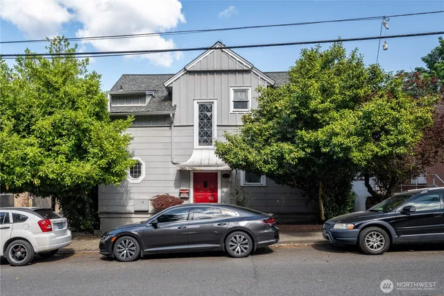$1,250,000 | 4710 22nd Avenue Northeast, Seattle, WA 98105