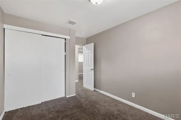 $99,900 | 8302 Woodhurst Drive, Berkeley, MO 63134
