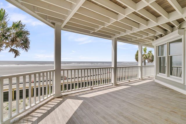 $6,500,000 | 210 Ocean Boulevard, Isle of Palms, SC 29451