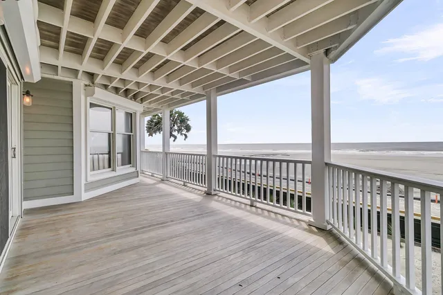 $6,500,000 | 210 Ocean Boulevard, Isle of Palms, SC 29451