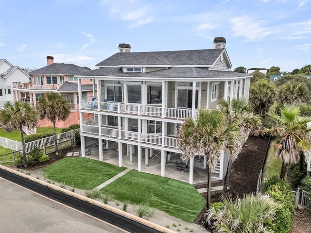 $6,500,000 | 210 Ocean Boulevard, Isle of Palms, SC 29451
