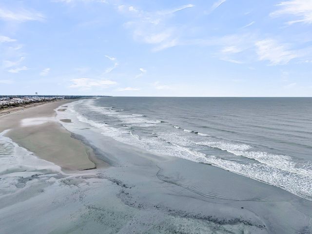 $6,500,000 | 210 Ocean Boulevard, Isle of Palms, SC 29451