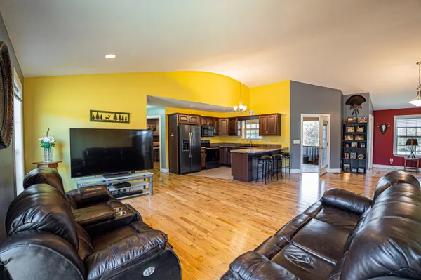 $409,900 | 2505 Dry Valley Road Northeast, Charleston, TN 37310