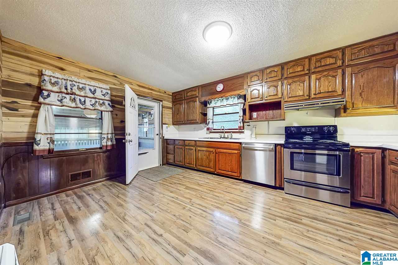 845 McDonald Chapel Road Birmingham, AL 35224 - Photo 5 of 28