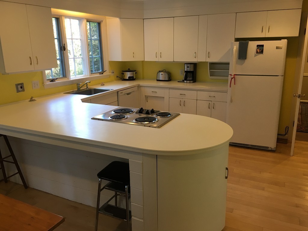 61 Meadowbrook Road, Unit 61 Weston, MA 02493 - Photo 14 of 26 Gallery Image 14