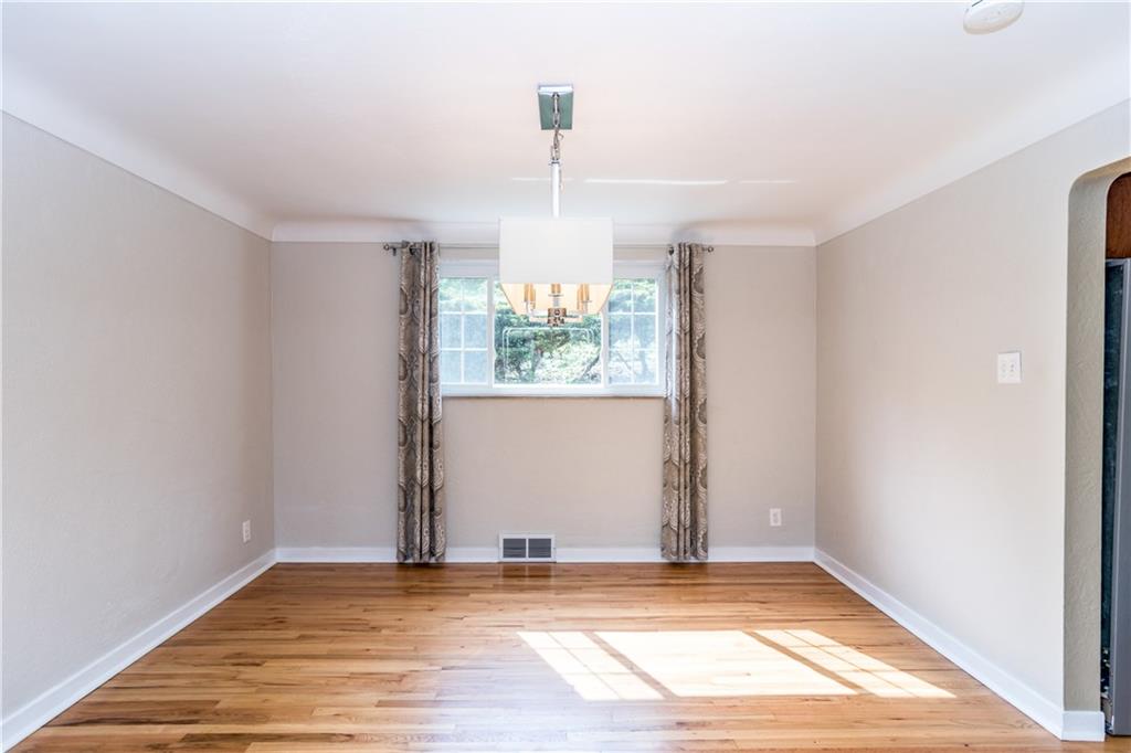 116 Braddock Road Pittsburgh, PA 15221 - Photo 4 of 25 Gallery Image 4