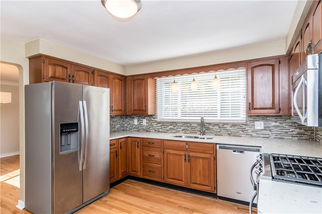 116 Braddock Road Pittsburgh, PA 15221 - Photo 7 of 25 Gallery Image 7