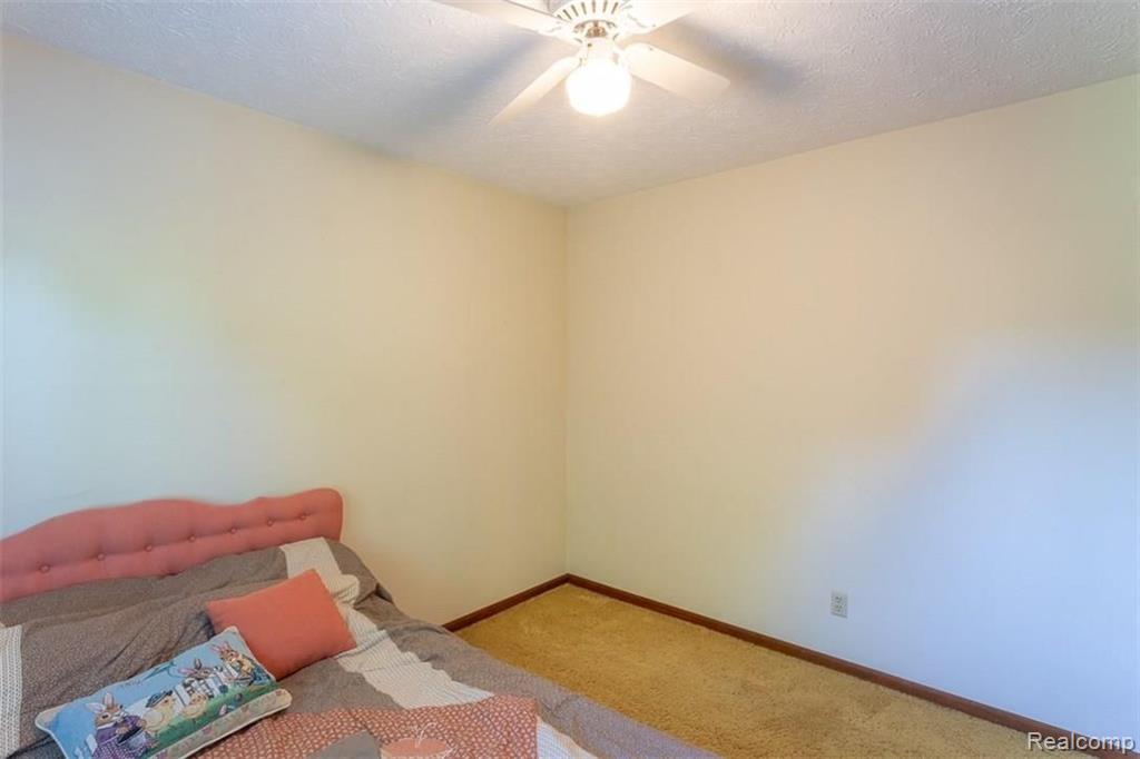 3440 North Hickory Ridge Road Highland, MI 48357 - Photo 25 of 43