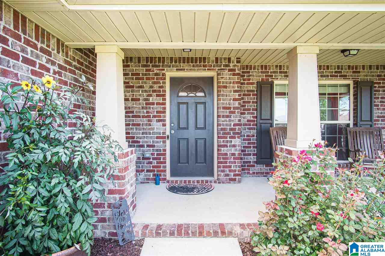 201 Stoney Trail Alabaster, AL 35114 - Photo 3 of 32