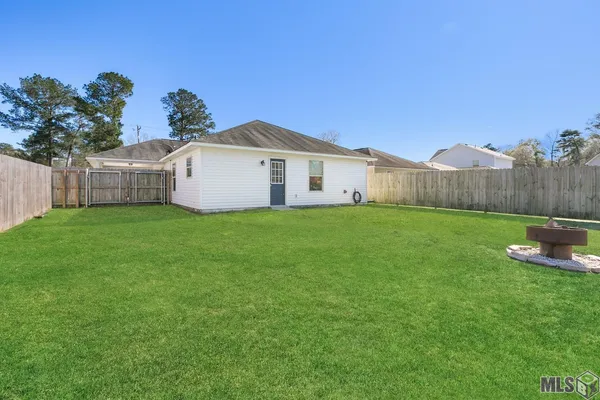 $220,000 | 26197 Bobby Gill Road, Denham Springs, LA 70726
