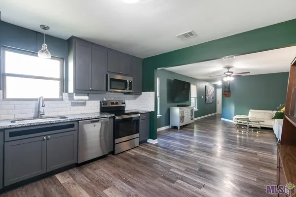 $220,000 | 26197 Bobby Gill Road, Denham Springs, LA 70726