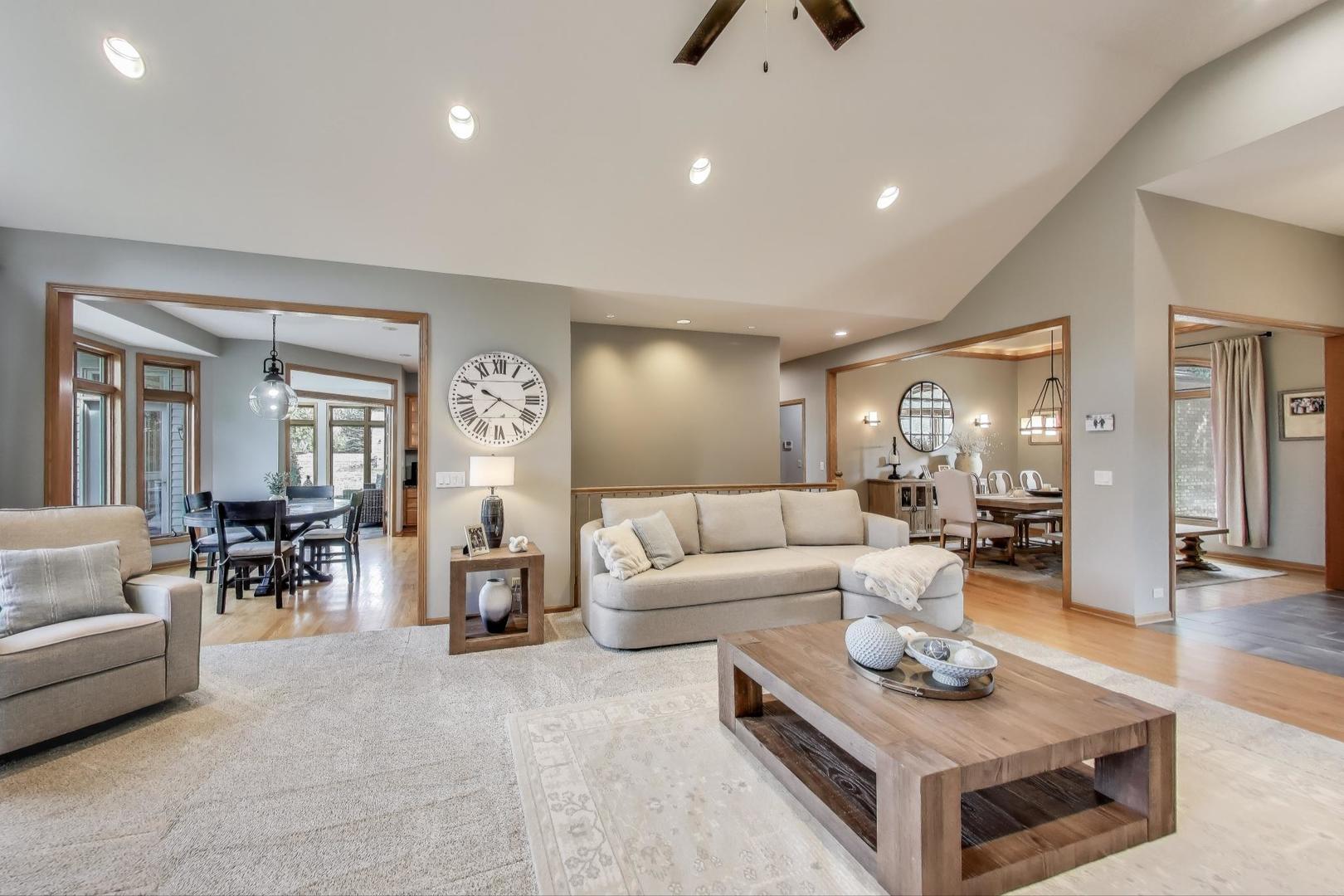 3406 Forest Ridge Drive Spring Grove, IL 60071 - Photo 12 of 59 Gallery Image 12