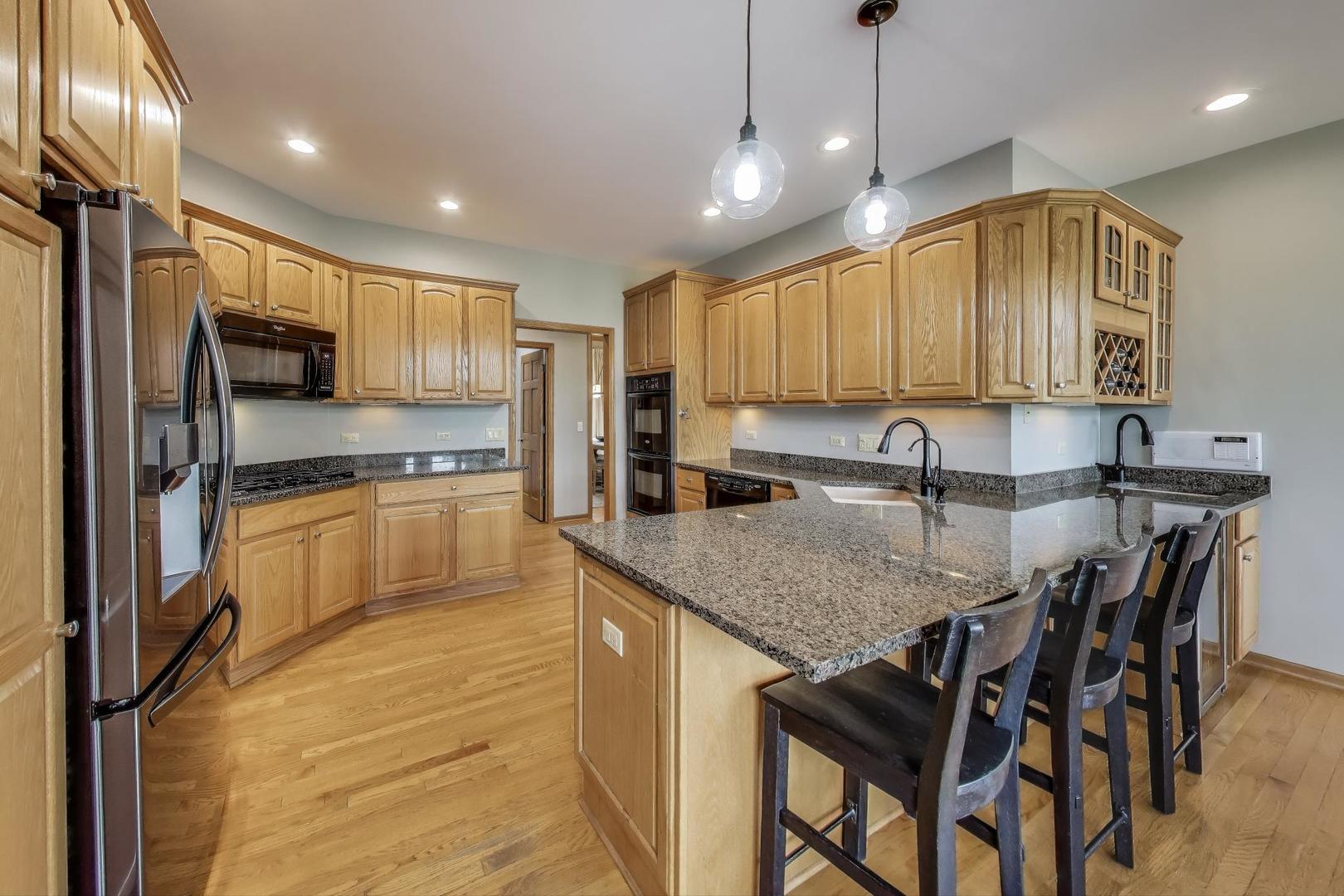 3406 Forest Ridge Drive Spring Grove, IL 60071 - Photo 14 of 59 Gallery Image 14