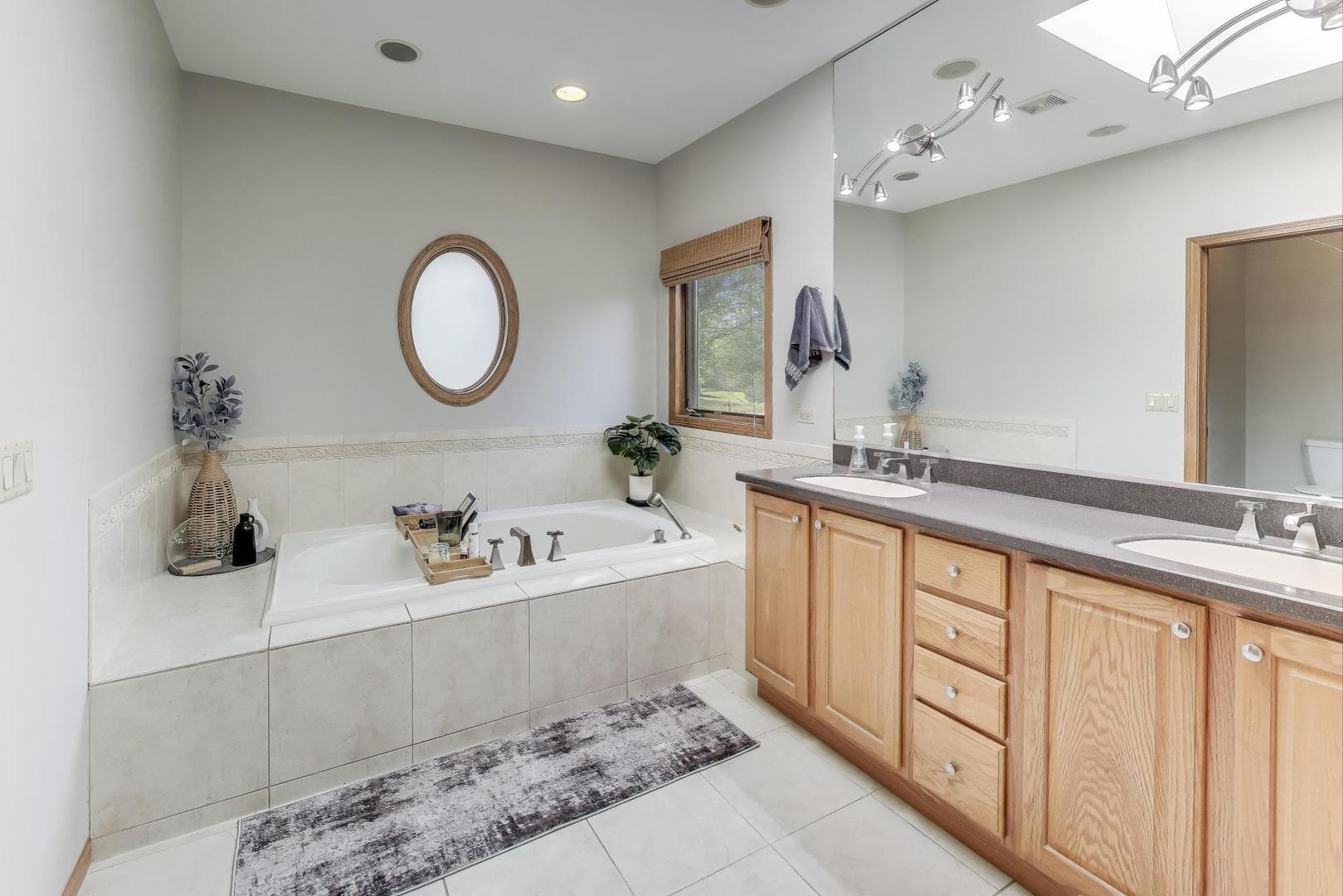 3406 Forest Ridge Drive Spring Grove, IL 60071 - Photo 24 of 59 Gallery Image 24