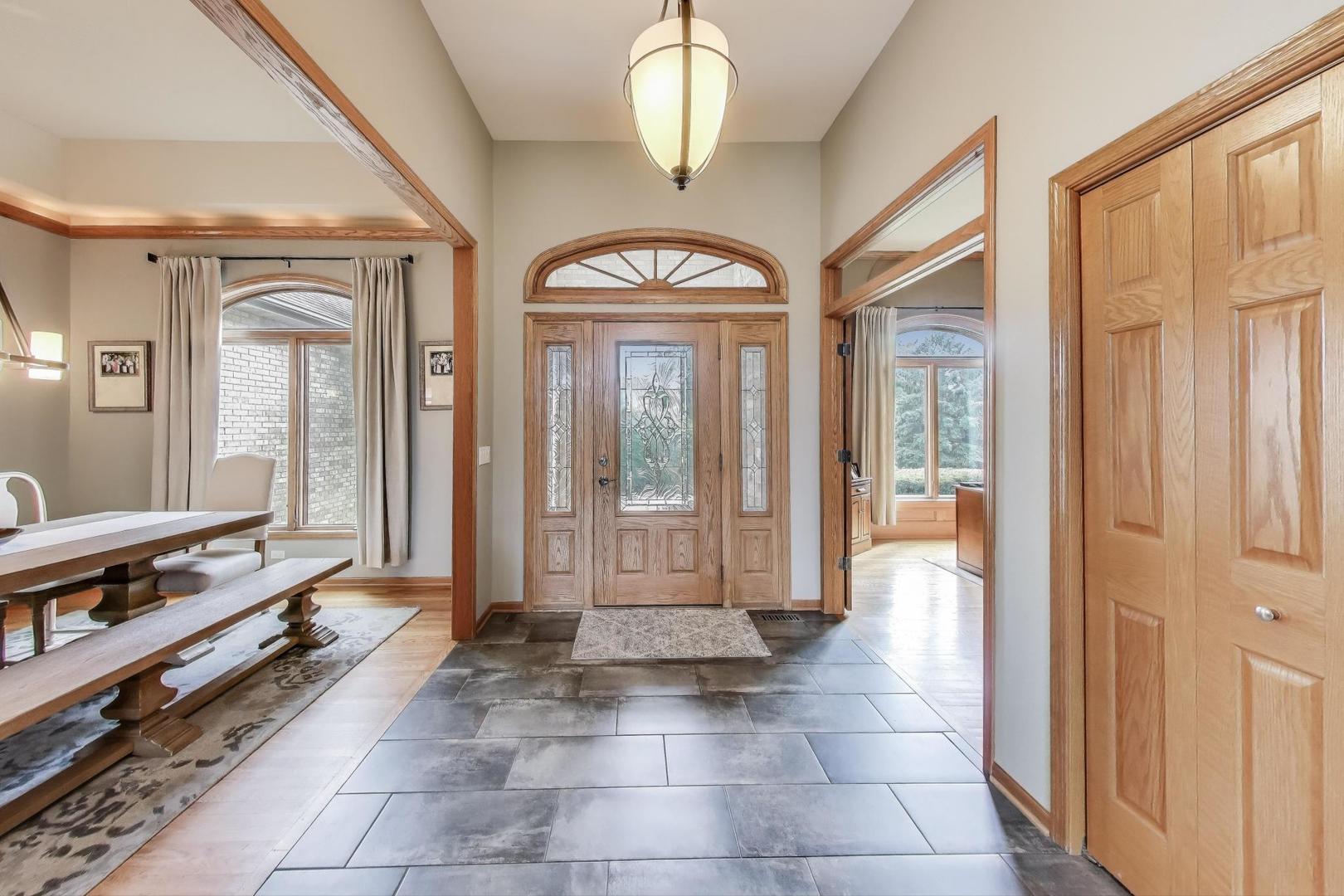 3406 Forest Ridge Drive Spring Grove, IL 60071 - Photo 4 of 59 Gallery Image 4