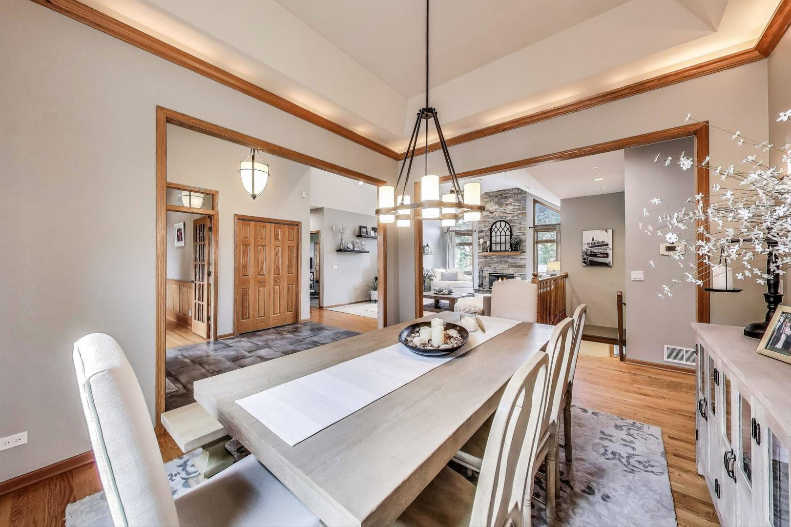 3406 Forest Ridge Drive Spring Grove, IL 60071 - Photo 6 of 59 Gallery Image 6