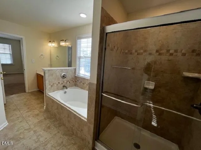 $1,995 | 500 Nottinghill Walk, Apex, NC 27502