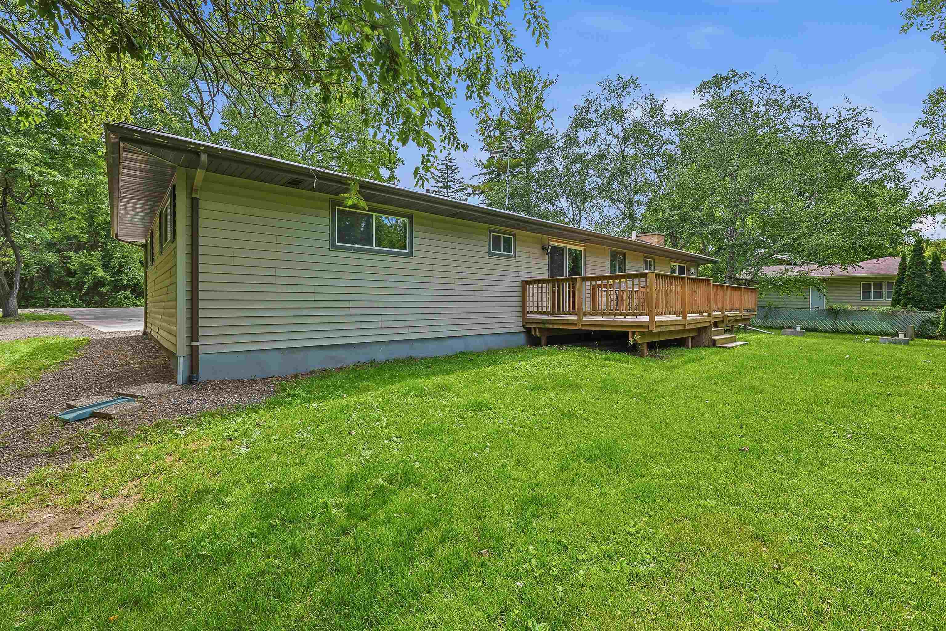 W6878 Riverbend Road Fond du Lac, WI 54937 - Photo 29 of 37