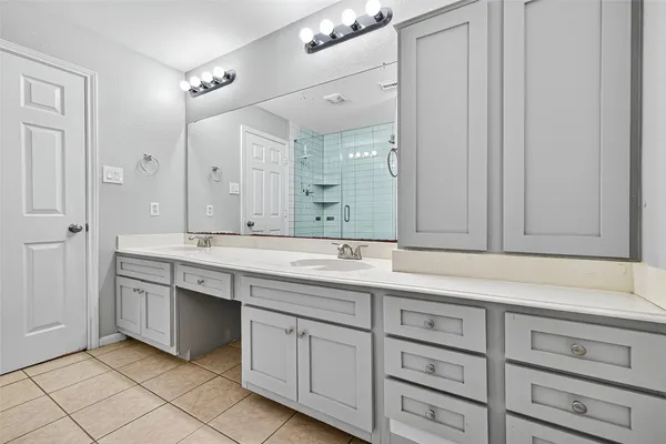 $2,400 | 7411 Pacific Ridge Court, Houston, TX 77095