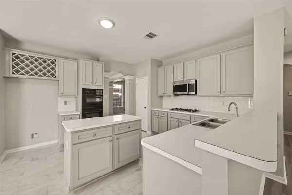 $2,400 | 7411 Pacific Ridge Court, Houston, TX 77095