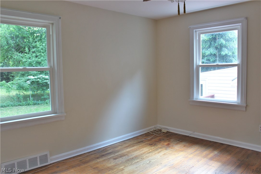 5944 Highland Road Cleveland, OH 44143 - Photo 11 of 20 Bedroom on first