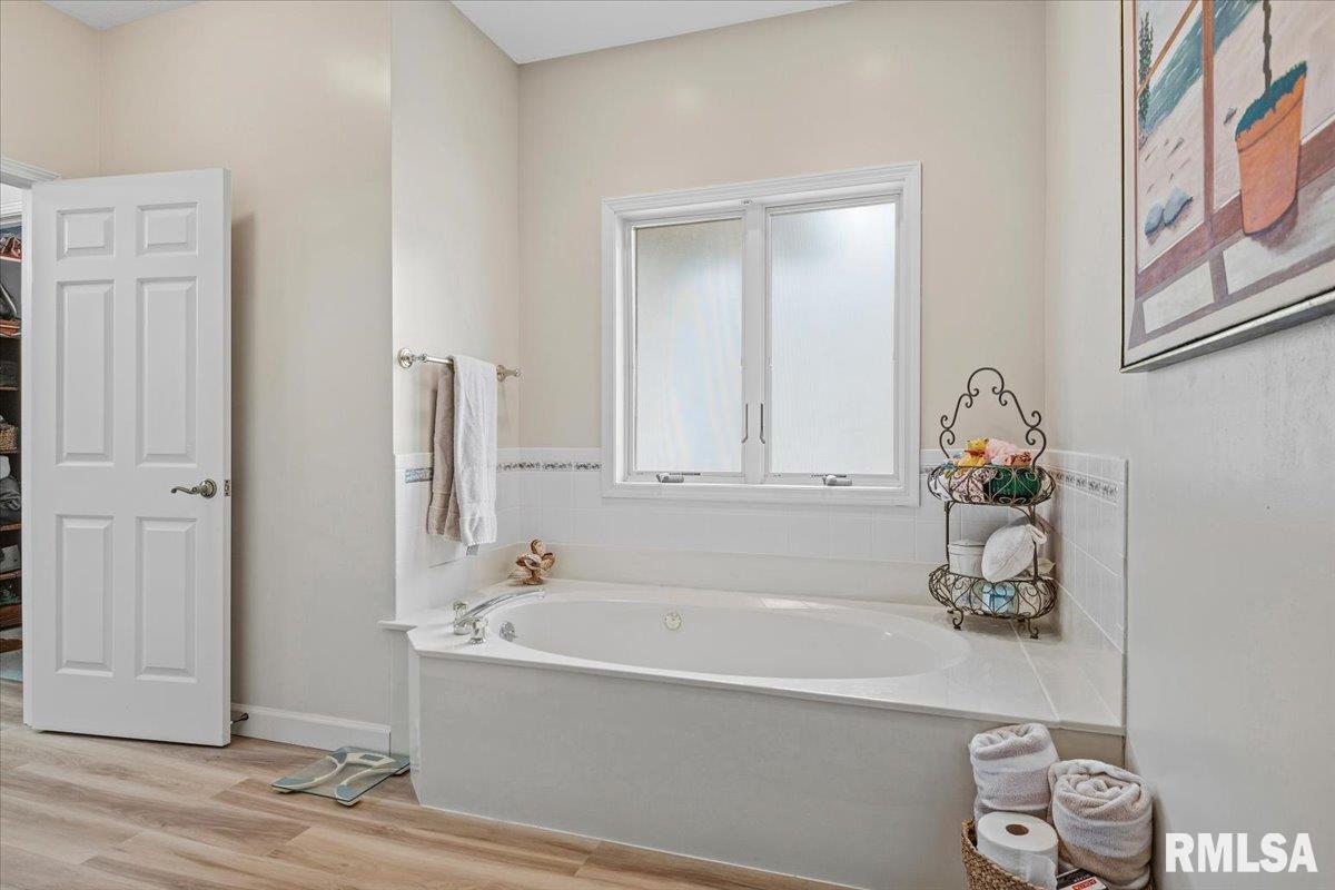 6201 Westminster Court Springfield, IL 62711 - Photo 47 of 86 Gallery Image 47