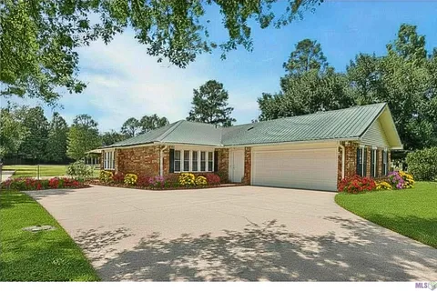 $395,000 | 17365 Levern Stafford Road, Prairieville, LA 70769