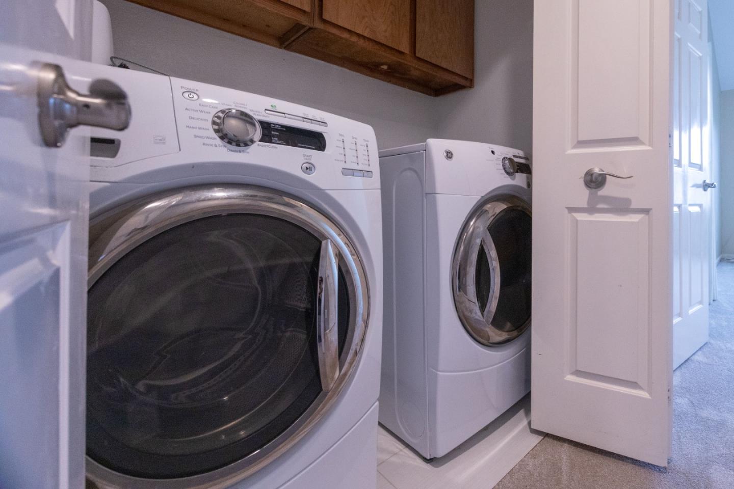 9 Merion Road Half Moon Bay, CA 94019 - Photo 10 of 14 a utility room with dryer and washer