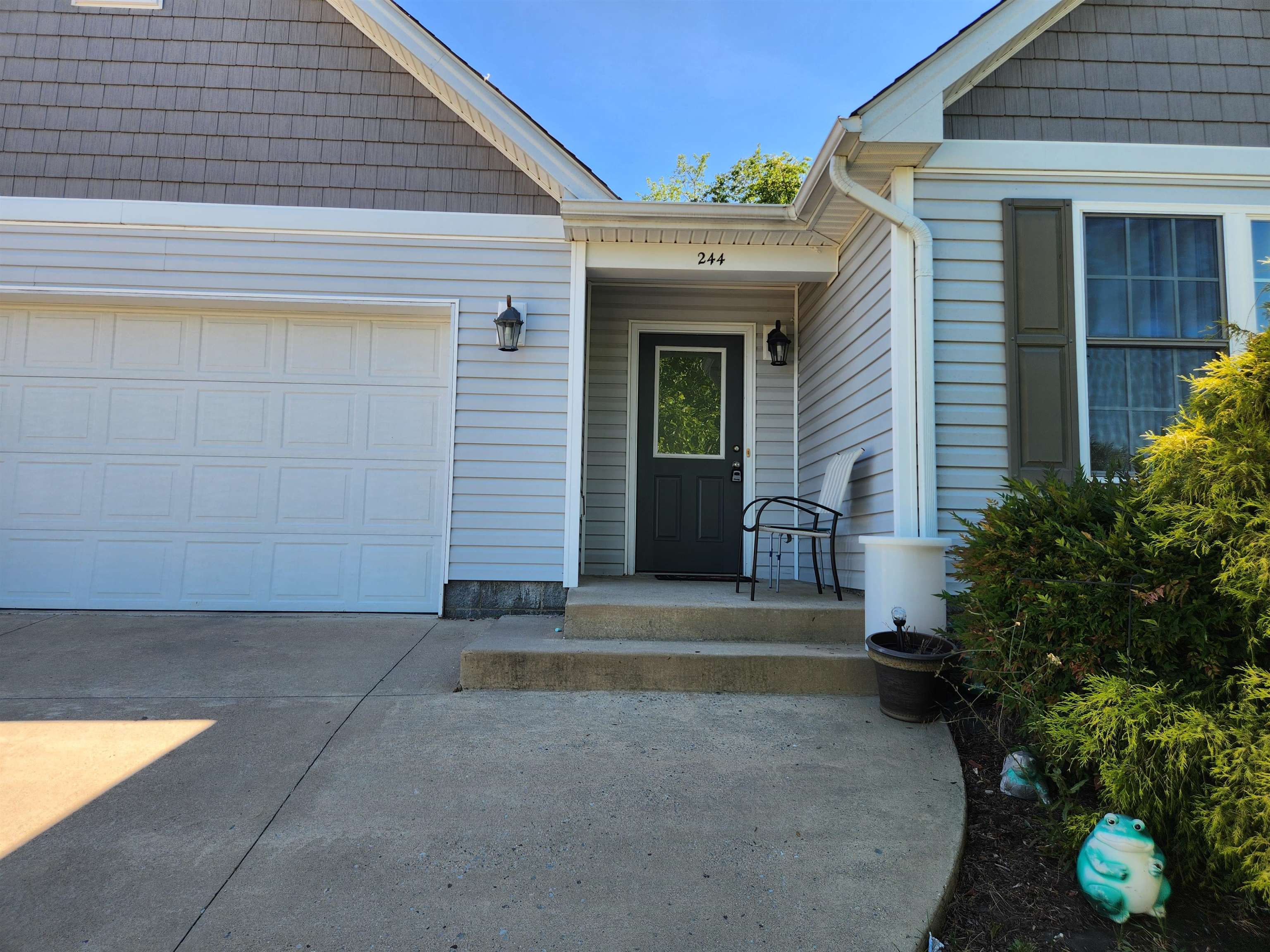 244 Overview Street Waynesboro, VA 22980 - Photo 3 of 42 Gallery Image 3